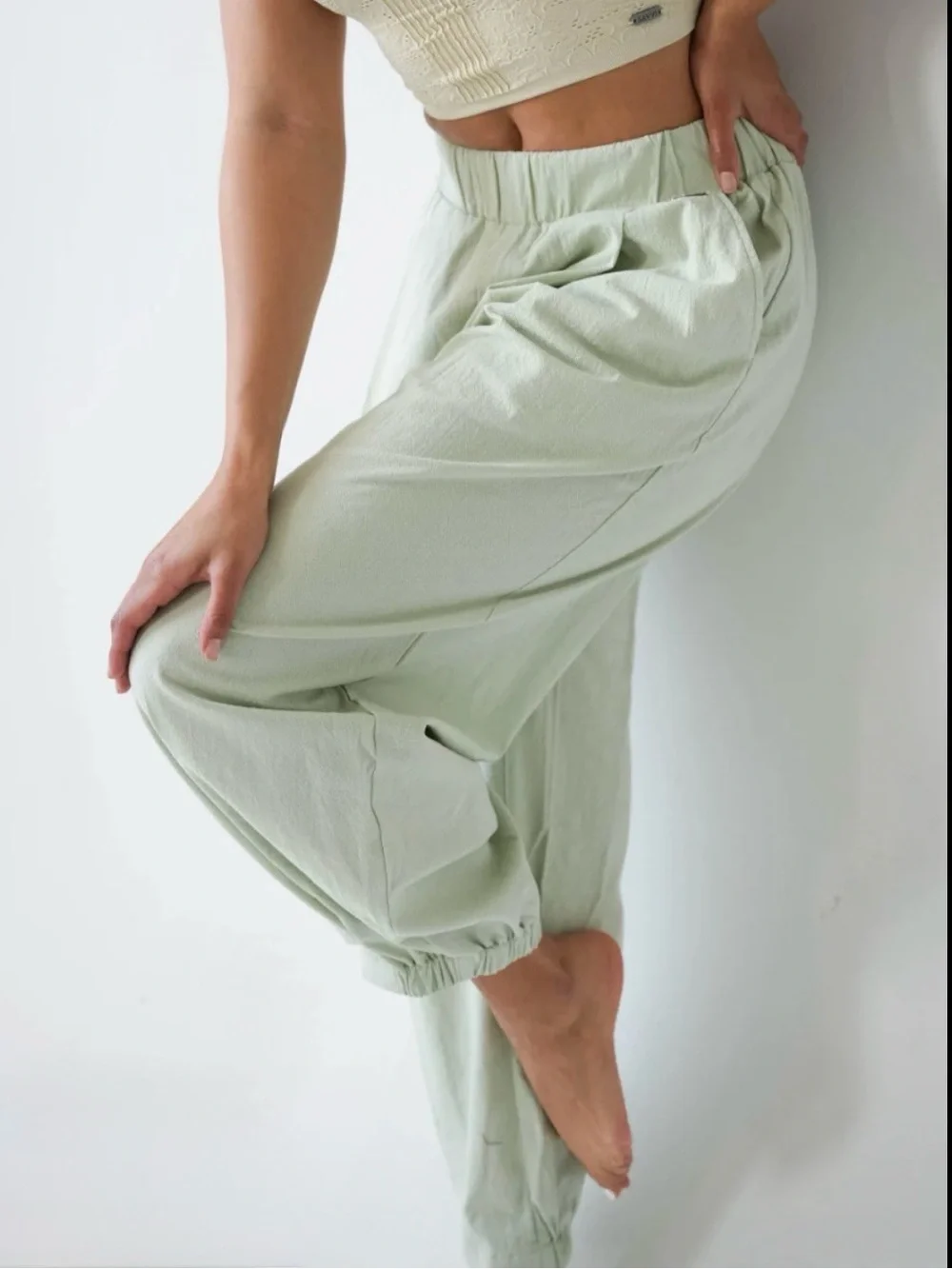 SAVII Alice High Rise Pleated Mint Green Pant